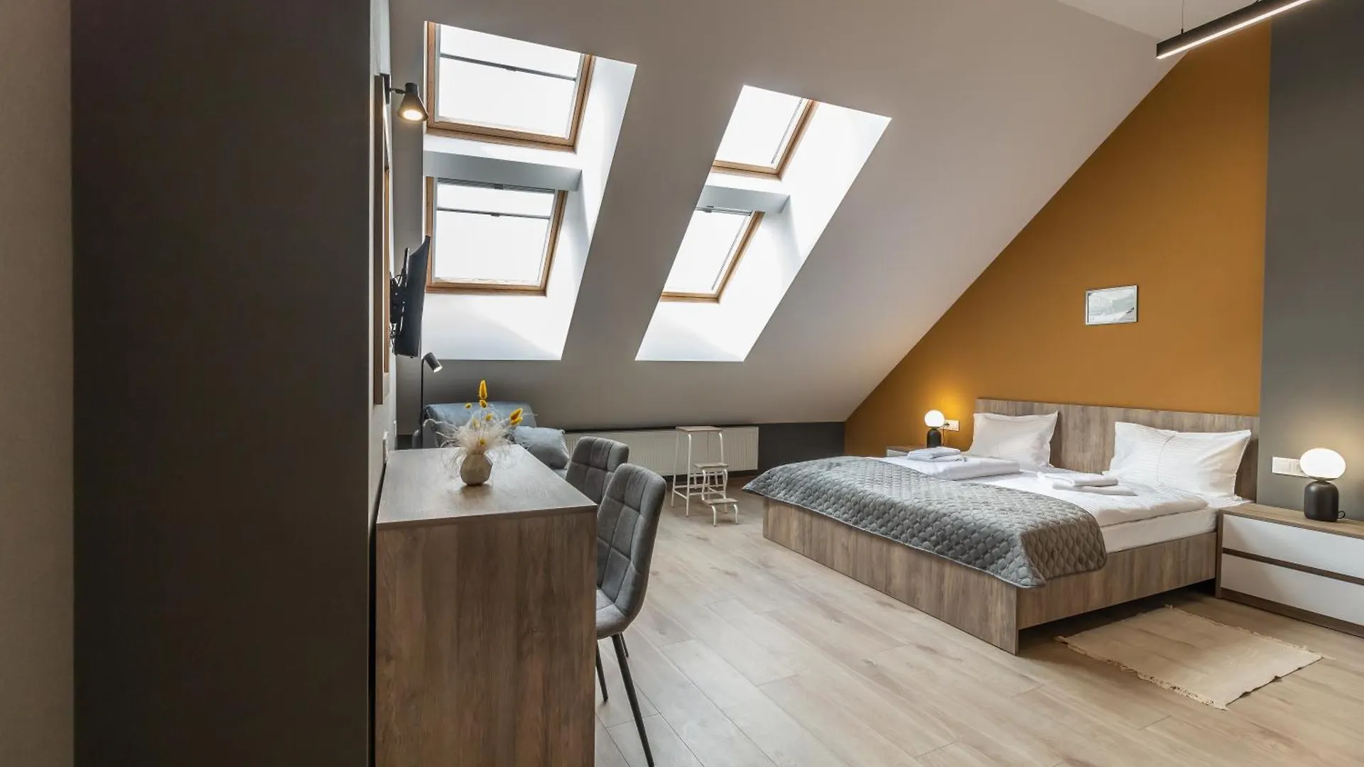 Opera Passage Hotel & Apartments Lviv