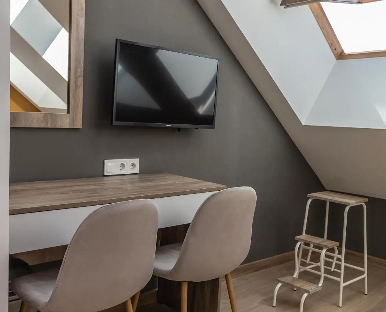 Opera Passage Hotel & Apartments Lviv Apart Otel